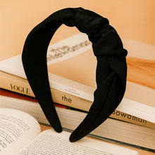 Women’s Ribbed Texture Knot Design Hairband (1 Pc / Mix Design)
